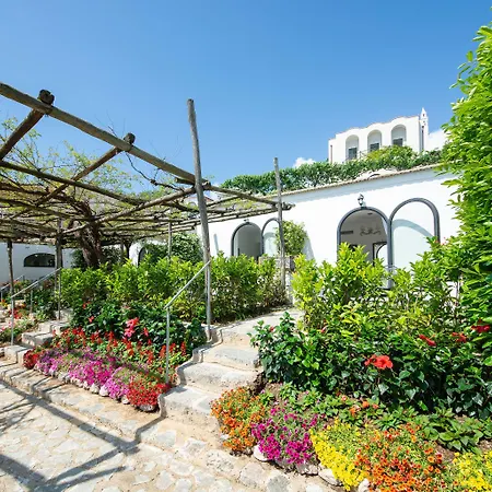 Отель Villa Amore Равелло