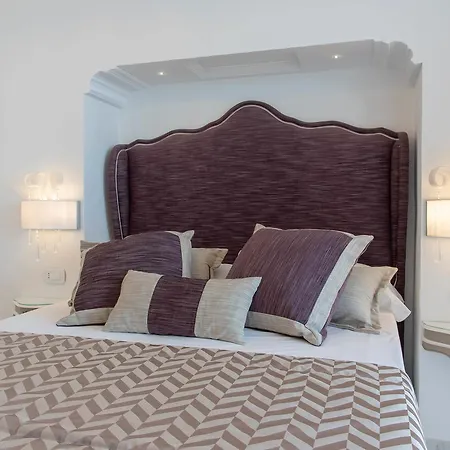 Villa Amore Hotell 4*