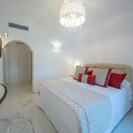 Villa Amore Отель 4*