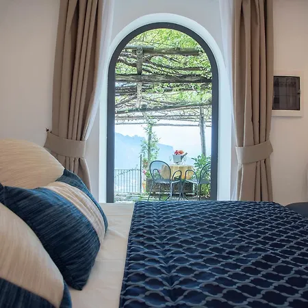 Hotell Villa Amore 4*