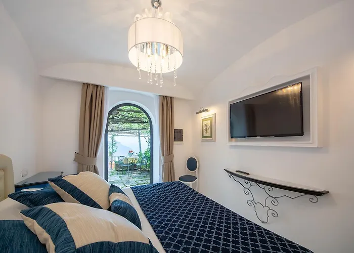 Отель Villa Amore