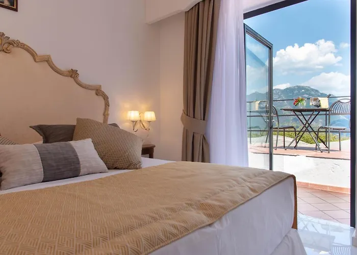 Villa Amore Отель 4*